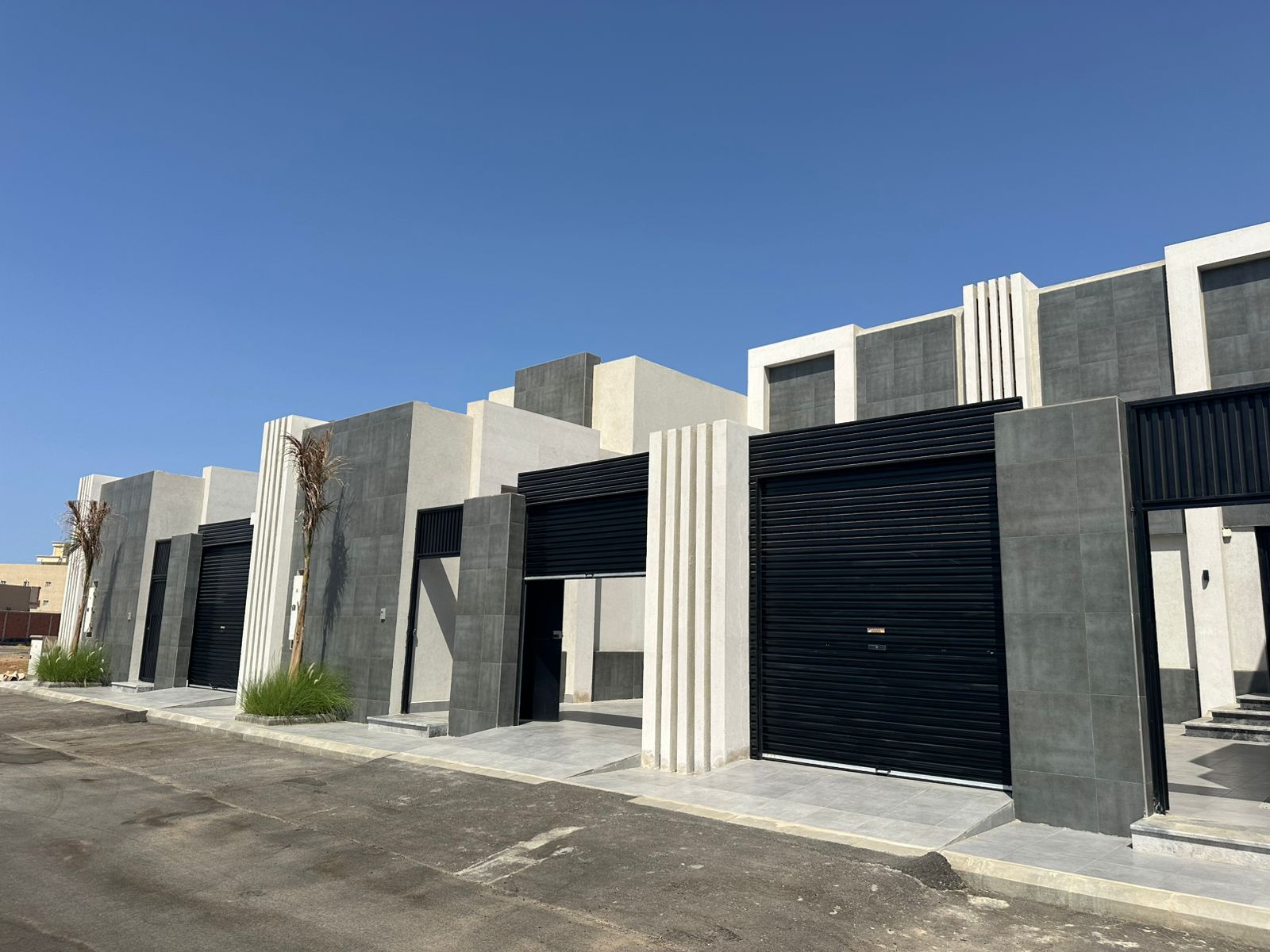 New Attached Villa for Sale in Al Furousiya, Jeddah – 300 sqm, Single Floor with Garden Frontage